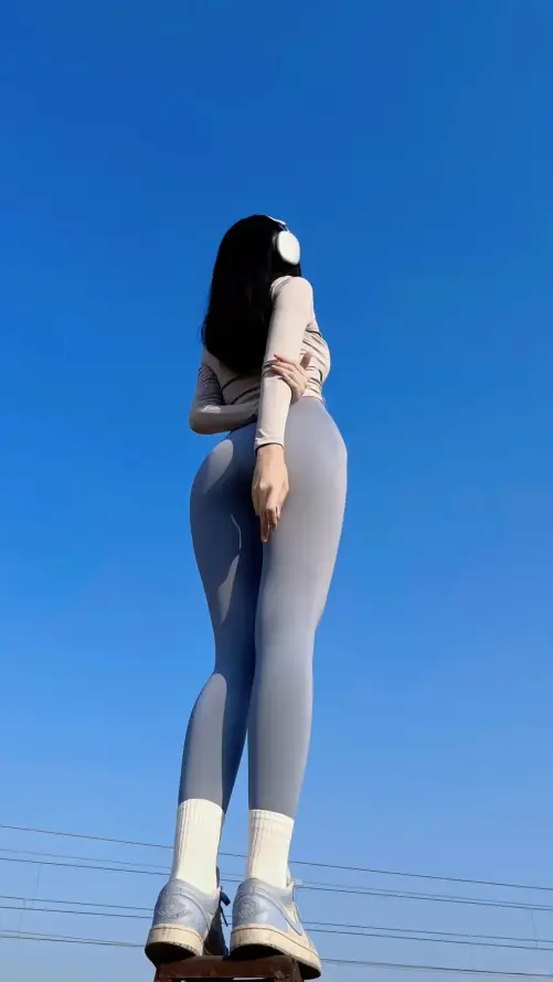 365_妺妺窝人体色www看美女_午夜在线电影网