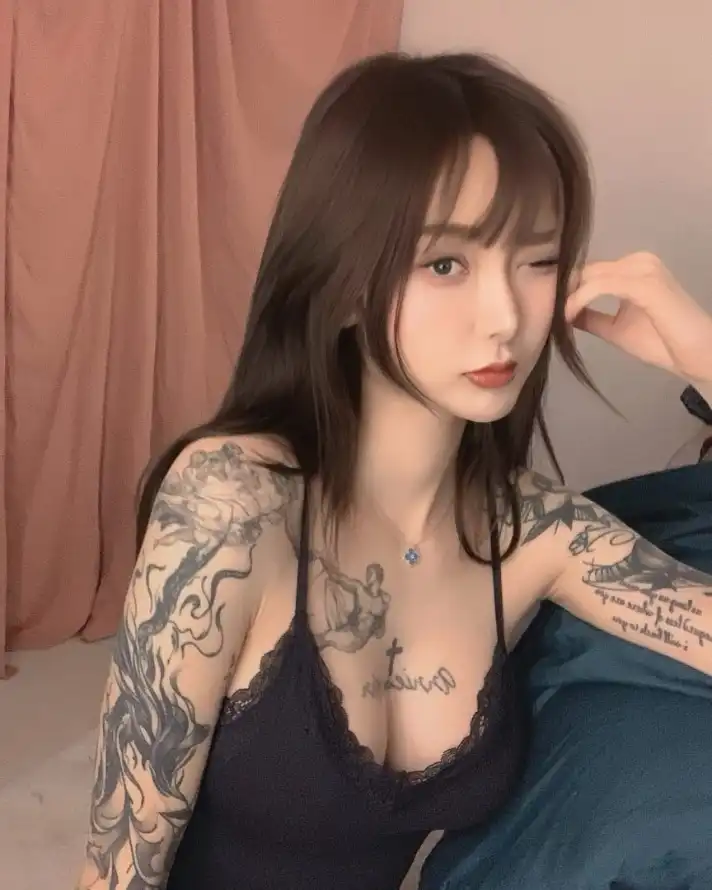 365_妺妺窝人体色www看美女_午夜在线电影网