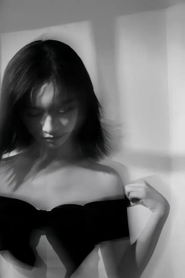 365_妺妺窝人体色www看美女_午夜在线电影网