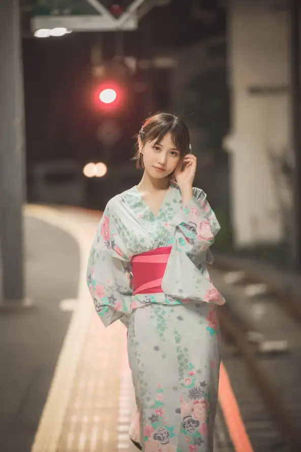 365_妺妺窝人体色www看美女_午夜在线电影网