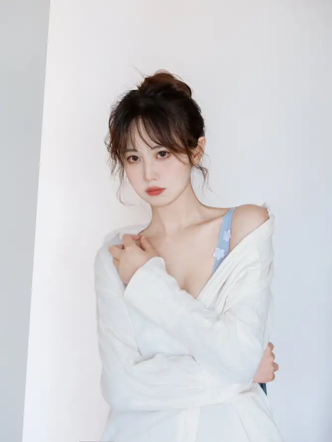 365_妺妺窝人体色www看美女_午夜在线电影网