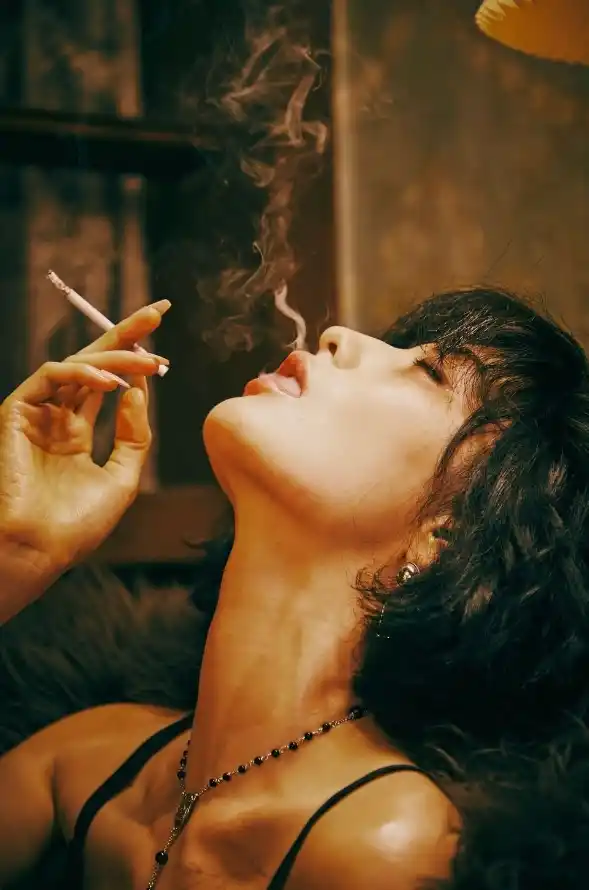365_妺妺窝人体色www看美女_午夜在线电影网
